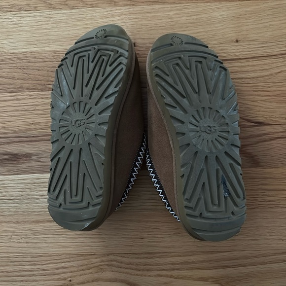 UGG Tasman Slipper in Chestnut - Picture 4 of 5
